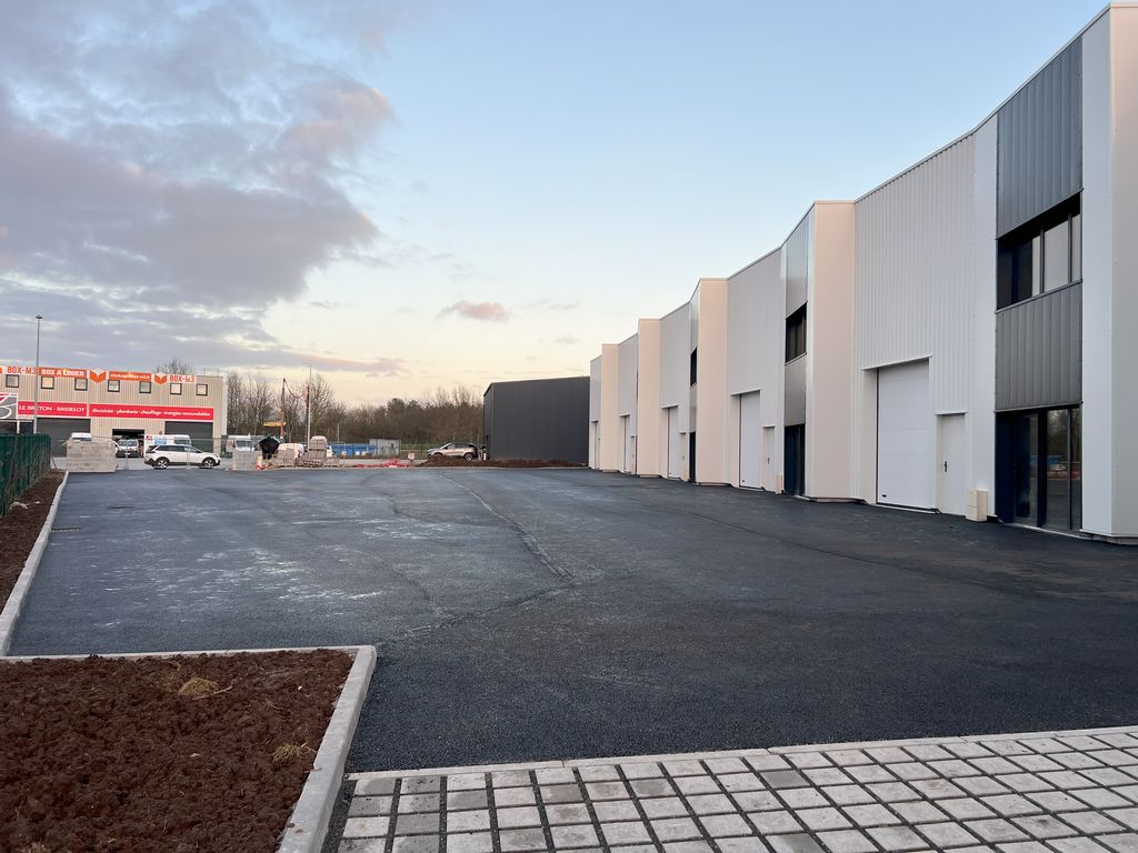Vente Location Locaux d'activités PLEUMELEUC Surface 290 m² Entrepôts Rennes Nord Ouest