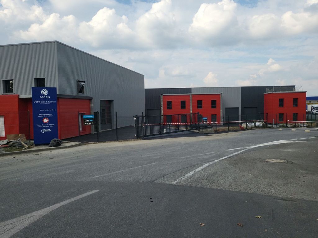 Location Locaux d'activités CESSON SEVIGNE Surface 234 m² Entrepôts Rennes ZI Sud-Est