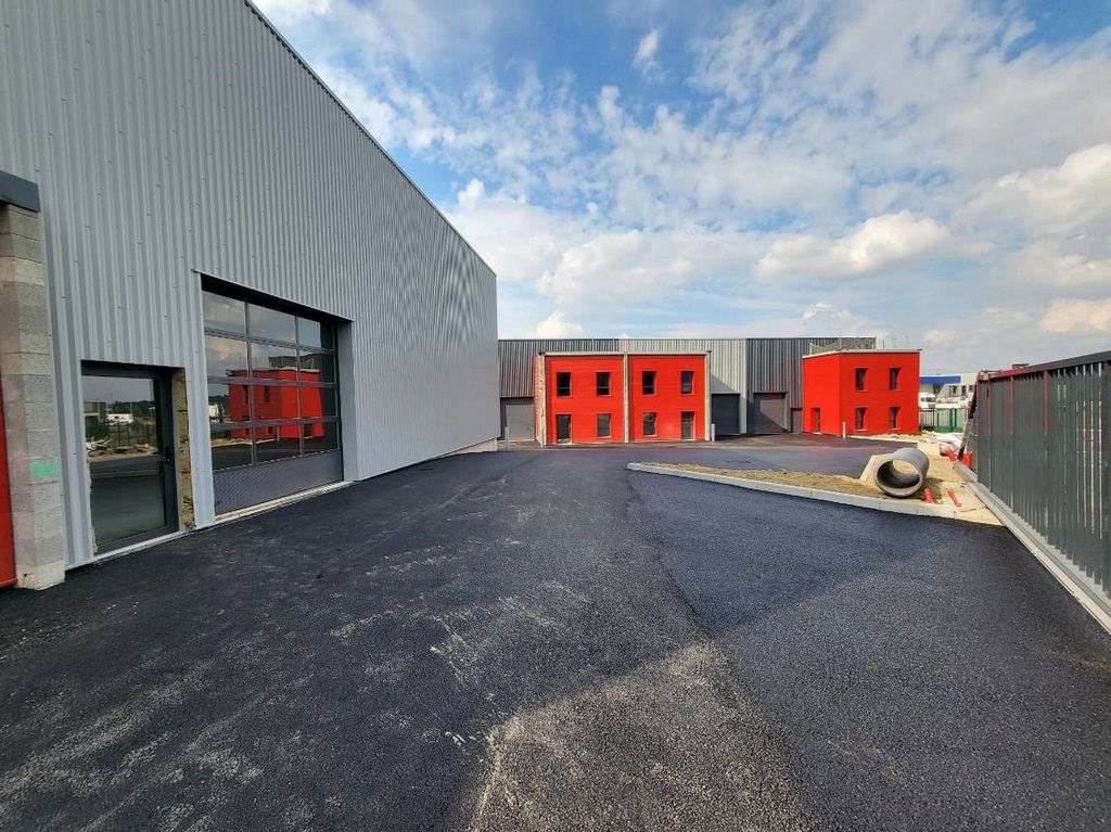 Location Locaux d'activités CESSON SEVIGNE Surface 510 m² Entrepôts Rennes ZI Sud-Est