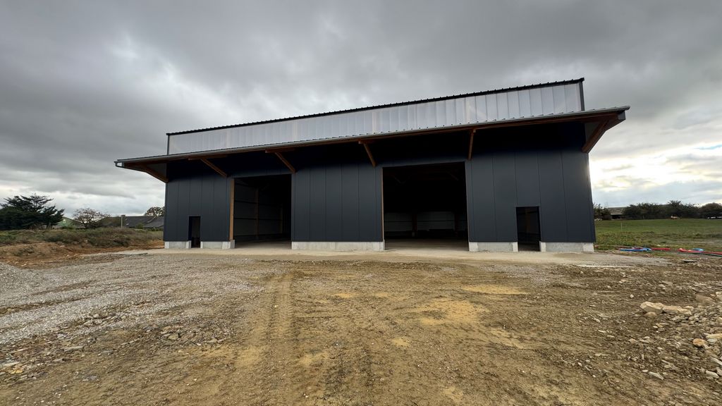 Entrepôts à louer sur LAILLE