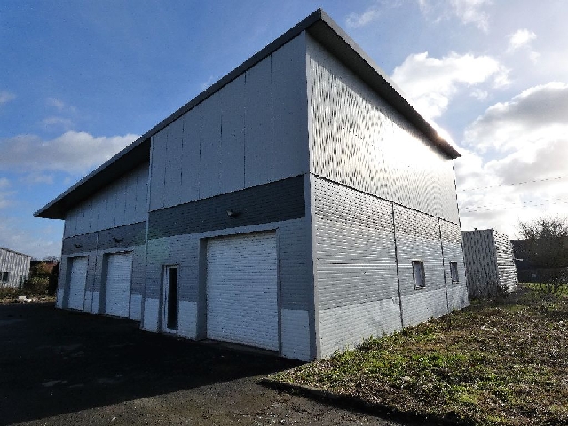 Entrepôts à louer sur NOYAL-CHATILLON-SUR-SEICHE