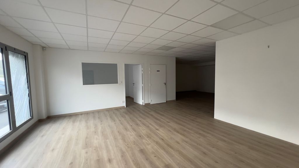 Location Locaux d'activités NOYAL-PONTIVY Surface 228 m² Mixte AUTRE DEPARTEMENT