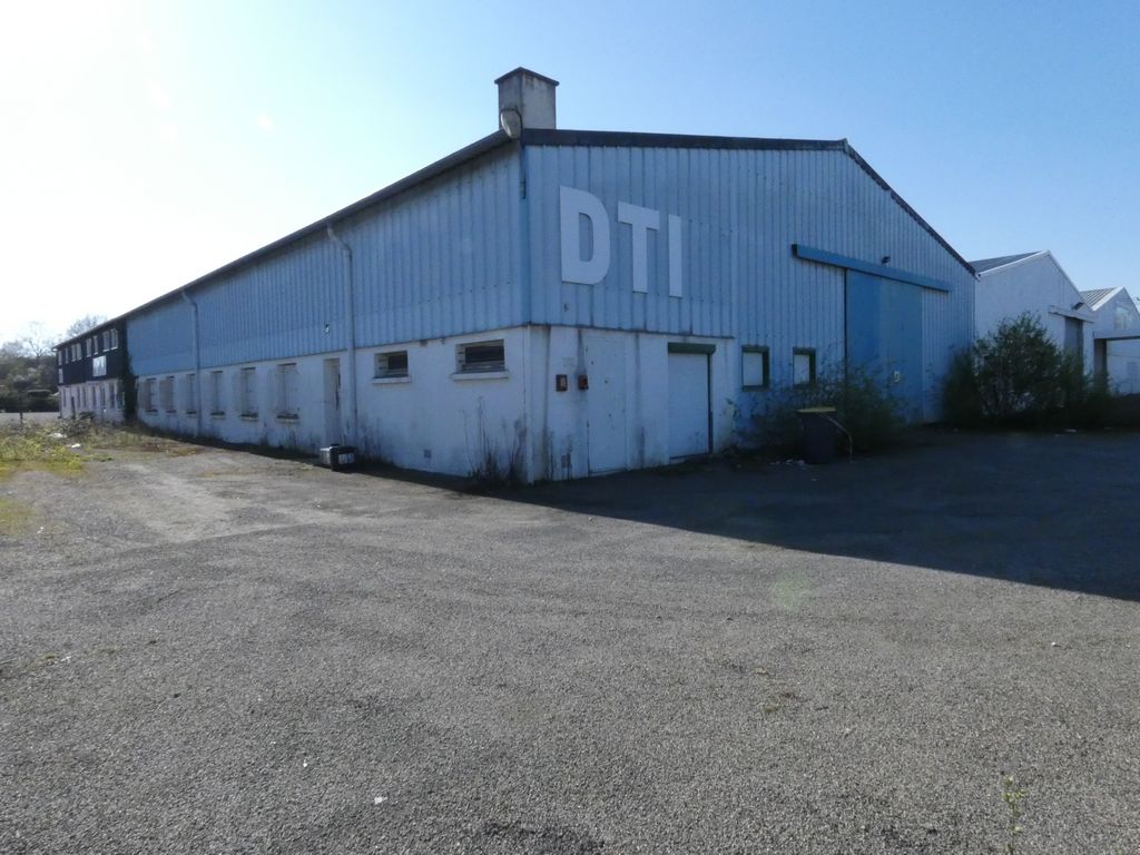 Entrepôts à louer sur ST JACQUES DE LA LANDE