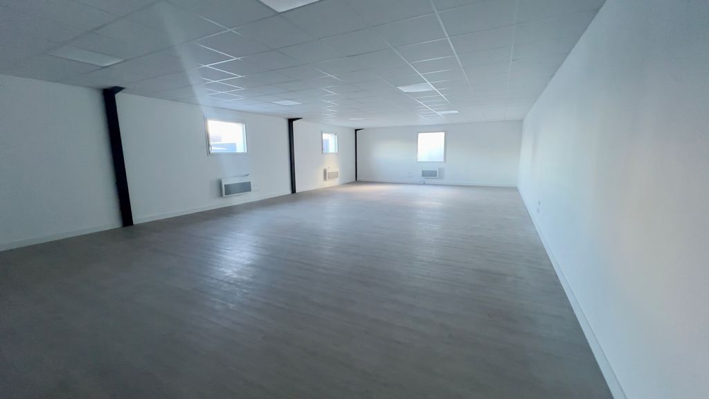 Bureaux à vendre / à louer sur PACE