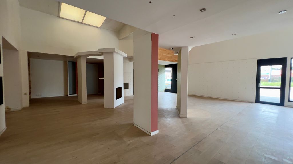 Mixte à louer sur BREAL SS MONTFORT