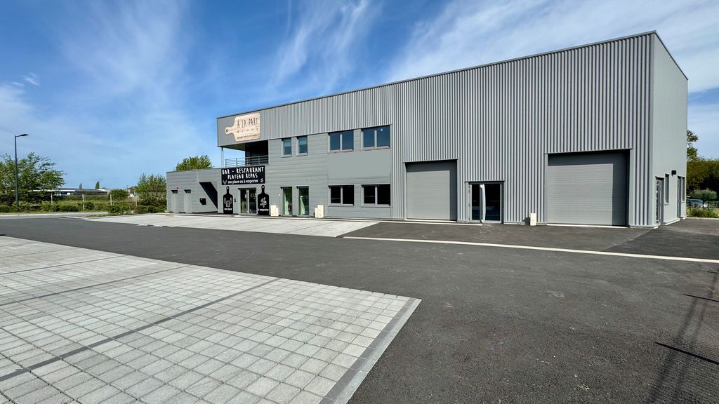 Mixte à vendre / à louer sur MINIAC MORVAN