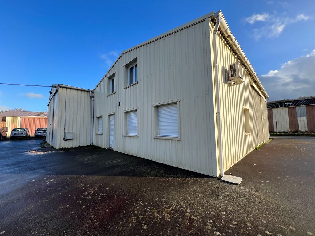 Entrepôts à vendre / à louer sur MONTFORT