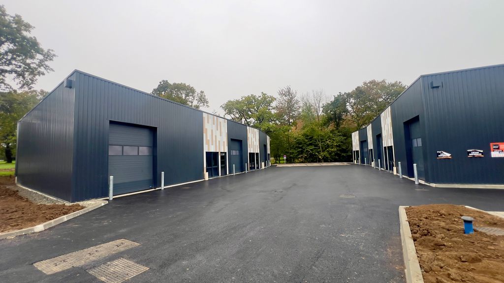 Vente Location Locaux d'activités PLEUMELEUC Surface 172 m² Activité Rennes Nord Ouest