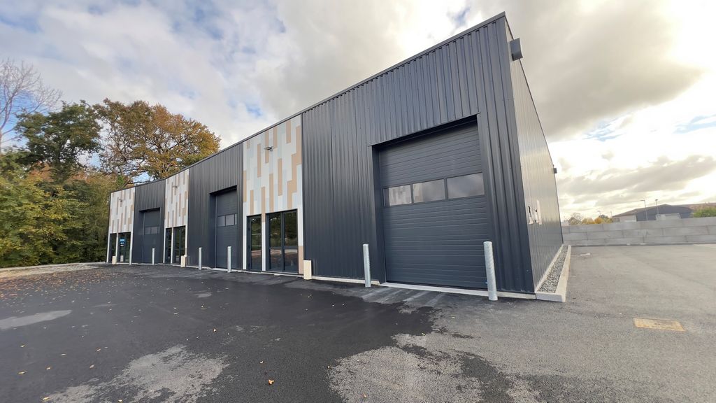 Vente Location Locaux d'activités PLEUMELEUC Surface 244 m² Activité Rennes Nord Ouest