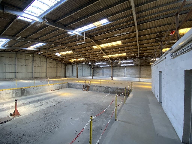 Vente Location Locaux d'activités RENNES Surface 1750 m² Activité Rennes ZI Sud-Est