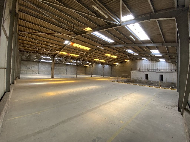 Vente Location Locaux d'activités RENNES Surface 1750 m² Activité Rennes ZI Sud-Est