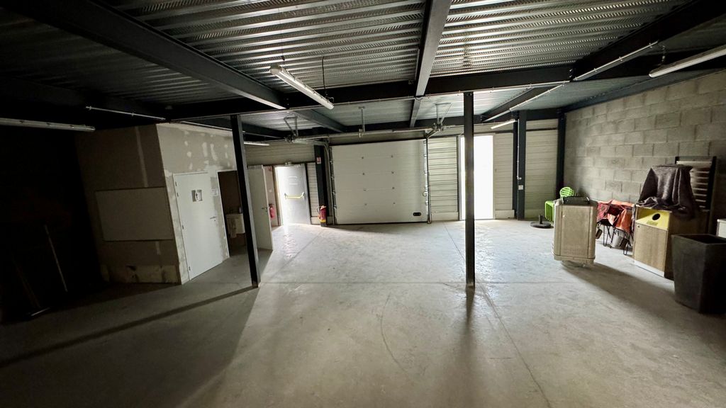 Vente Location Locaux d'activités RENNES Surface 266 m² Activité Rennes ZI Sud-Est