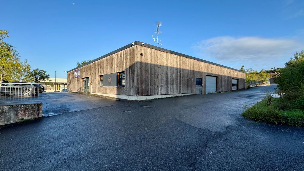 Vente Location Locaux d'activités VITRE Surface 570 m² Mixte Rennes Est