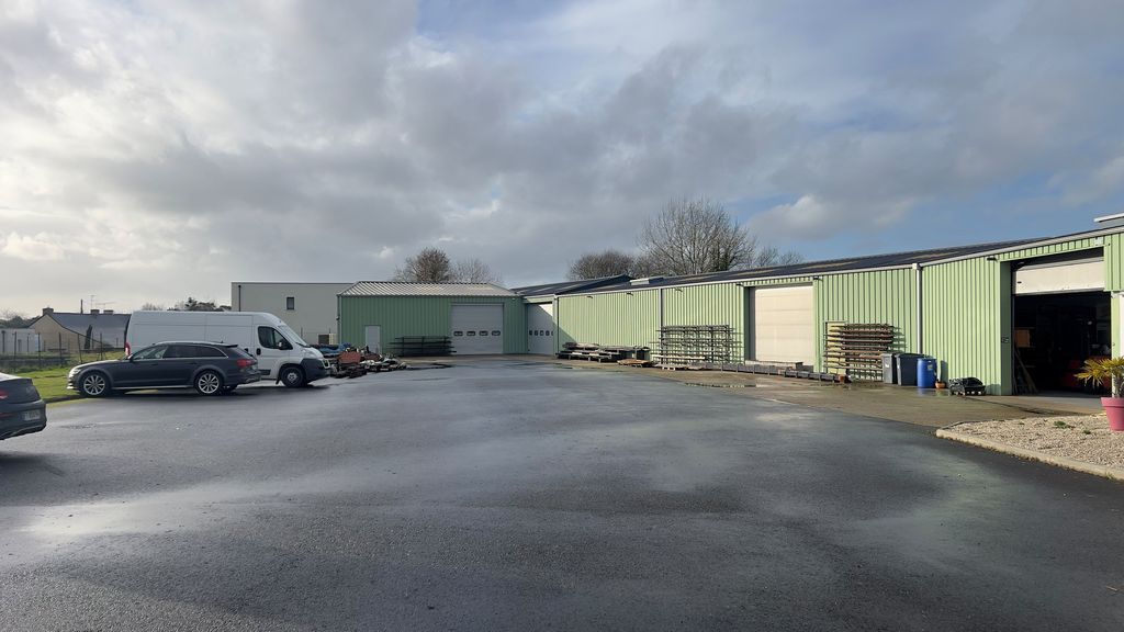 Entrepôts à vendre sur BOURGBARRE